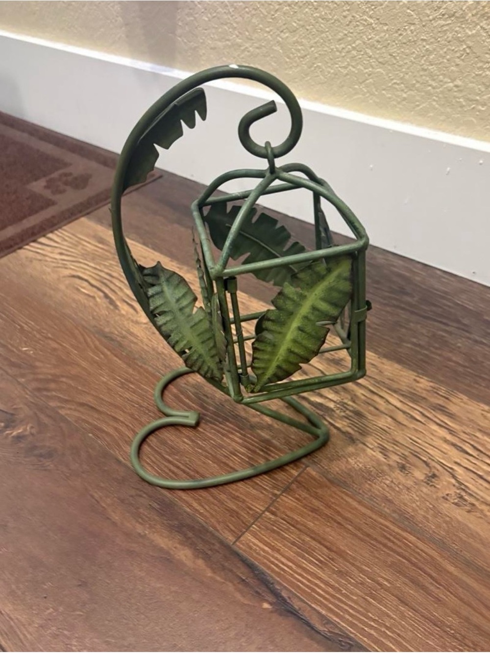 Source Unknown Green Metal Leaf Hanging Candle Holder